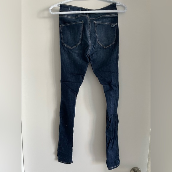 Hollister High-Rise Ripped Dark Wash Size 1 Jean Leggings - Picture 4 of 4